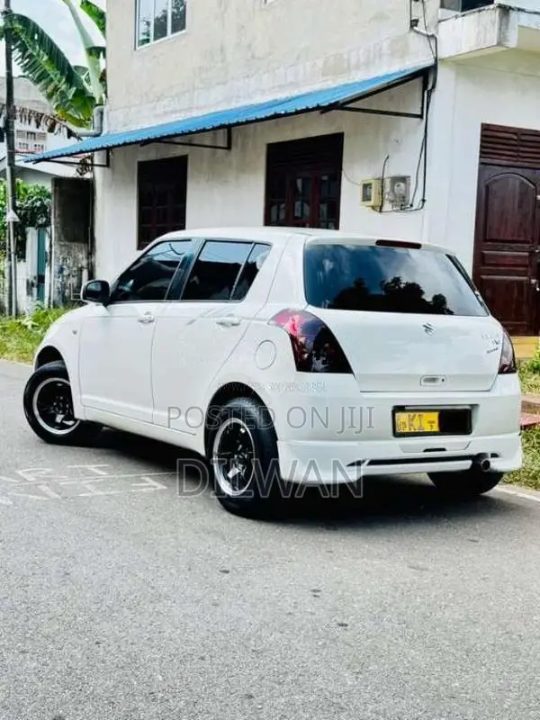 Suzuki Swift 2010 Car (Used)
