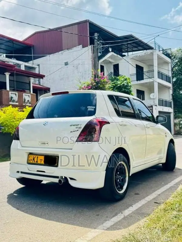 Suzuki Swift 2010 Car (Used)
