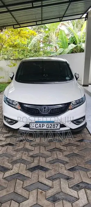 Honda Jade 2016 Car (Used)