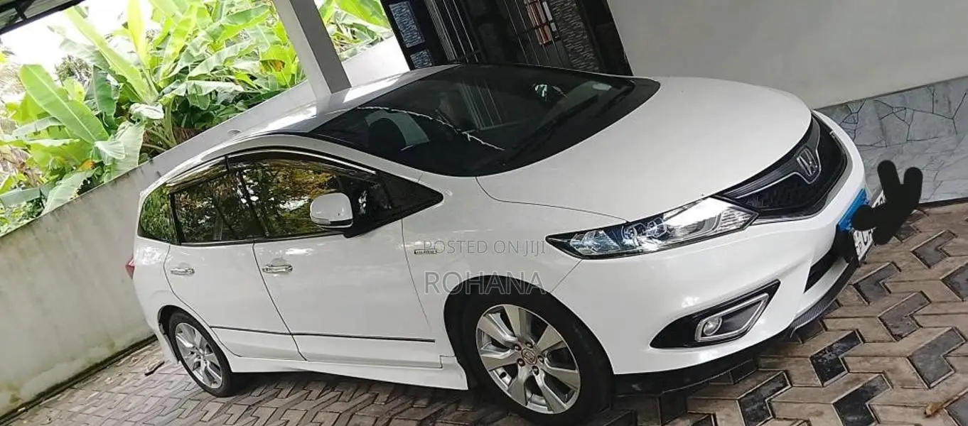 Honda Jade 2016 Car (Used)