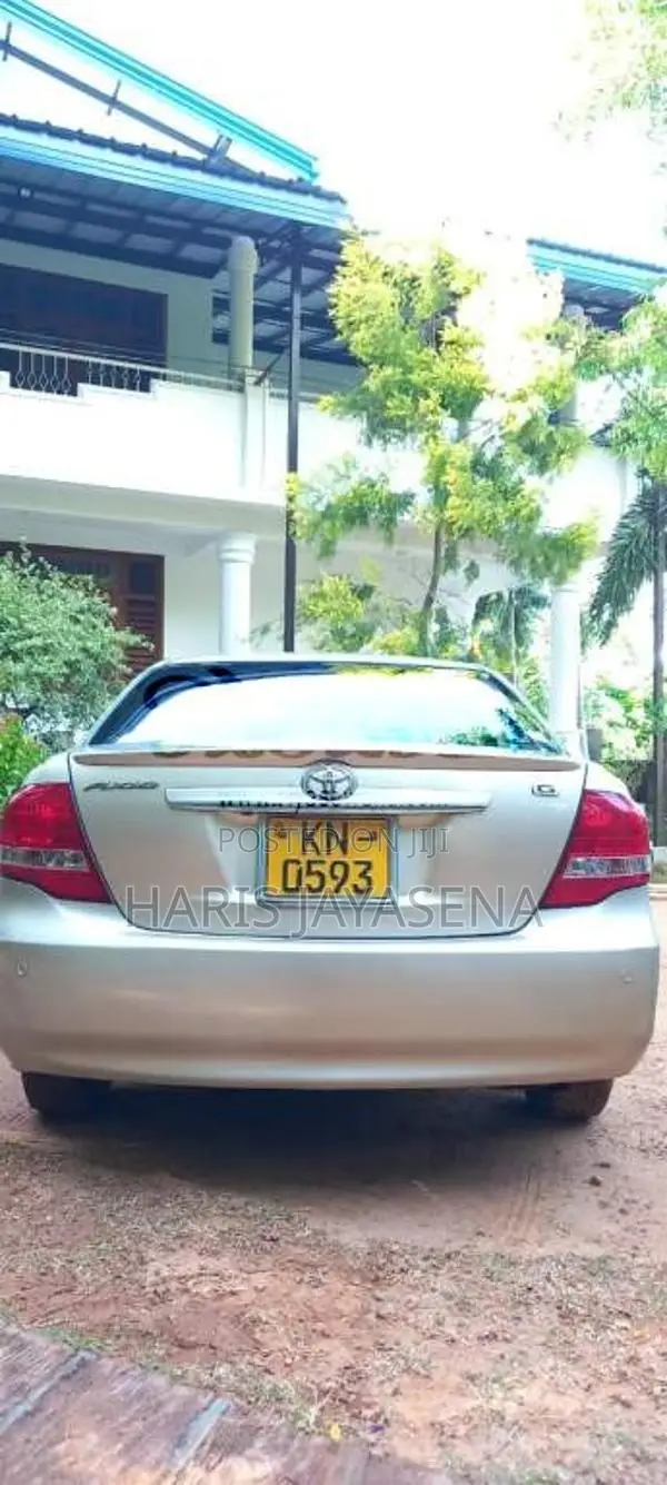 Toyota Axio 2010 Car (Used)