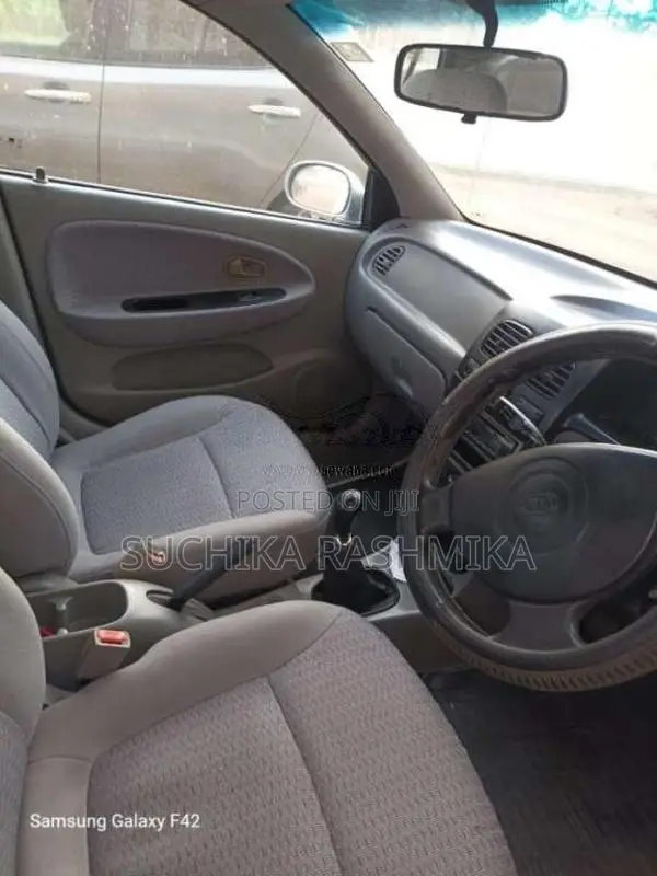 Kia Rio 2002 Car (Used)