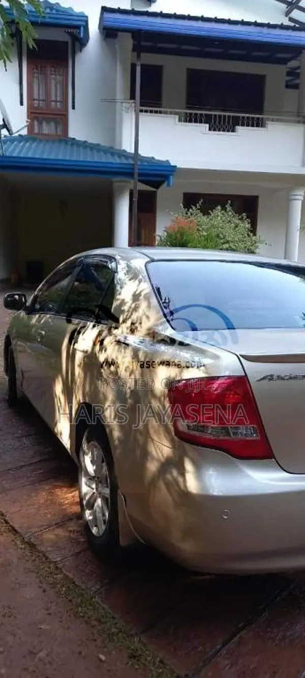 Toyota Axio 2010 Car (Used)
