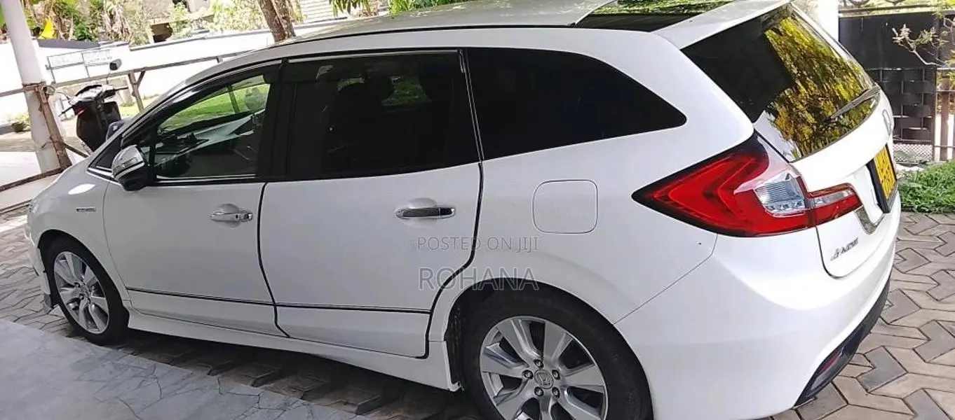 Honda Jade 2016 Car (Used)