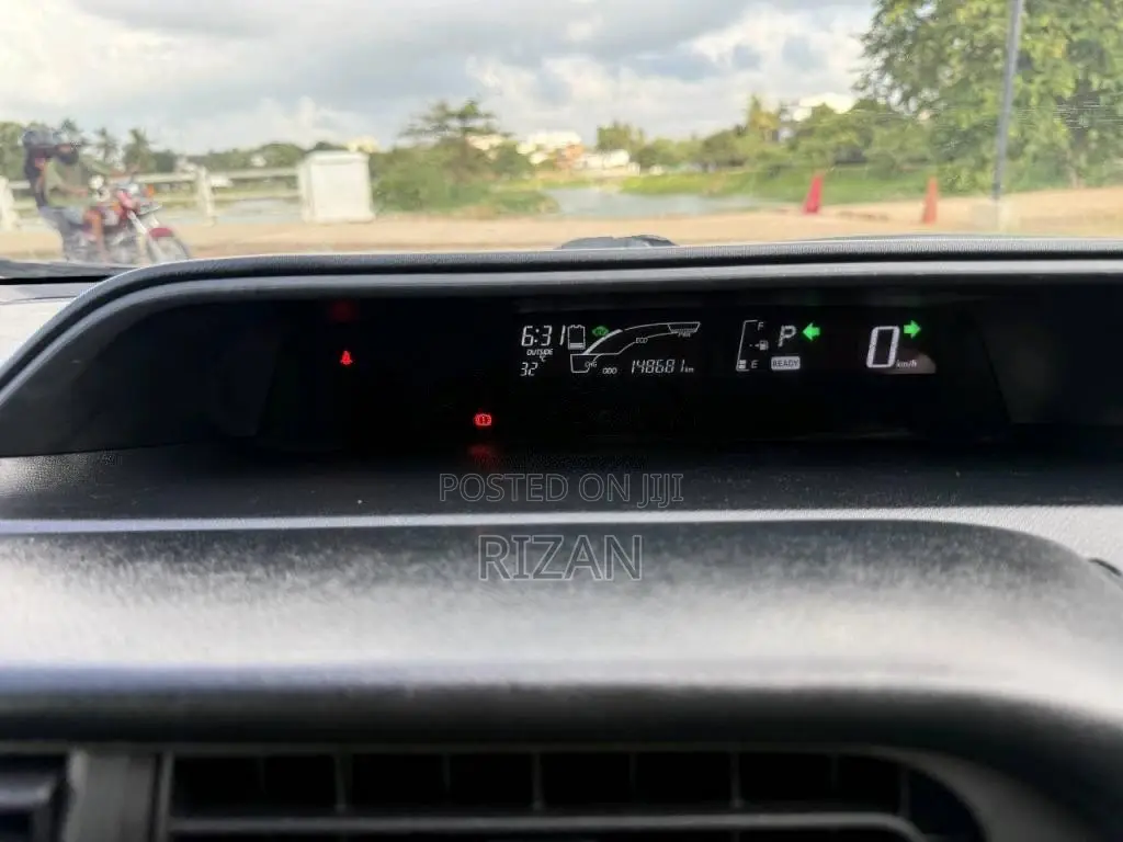 Toyota Aqua X Urban 2015 Car (Used)
