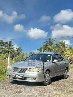 Nissan N16 2000 Car (Used)