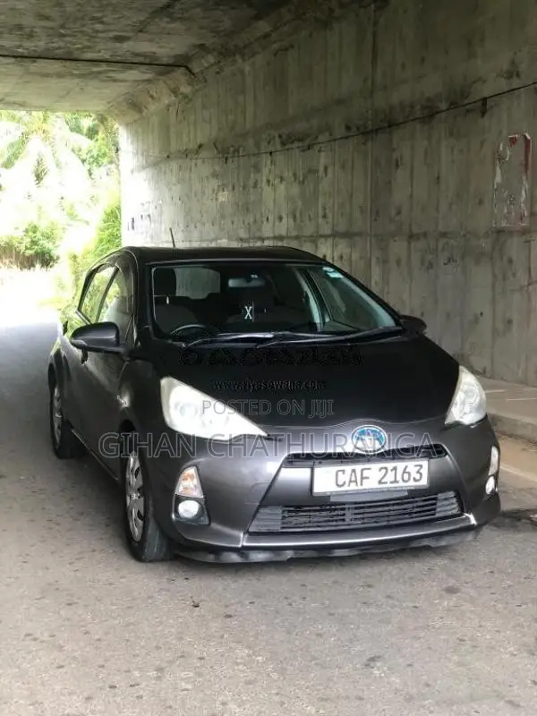 Toyota Aqua 2015 Car (Used)