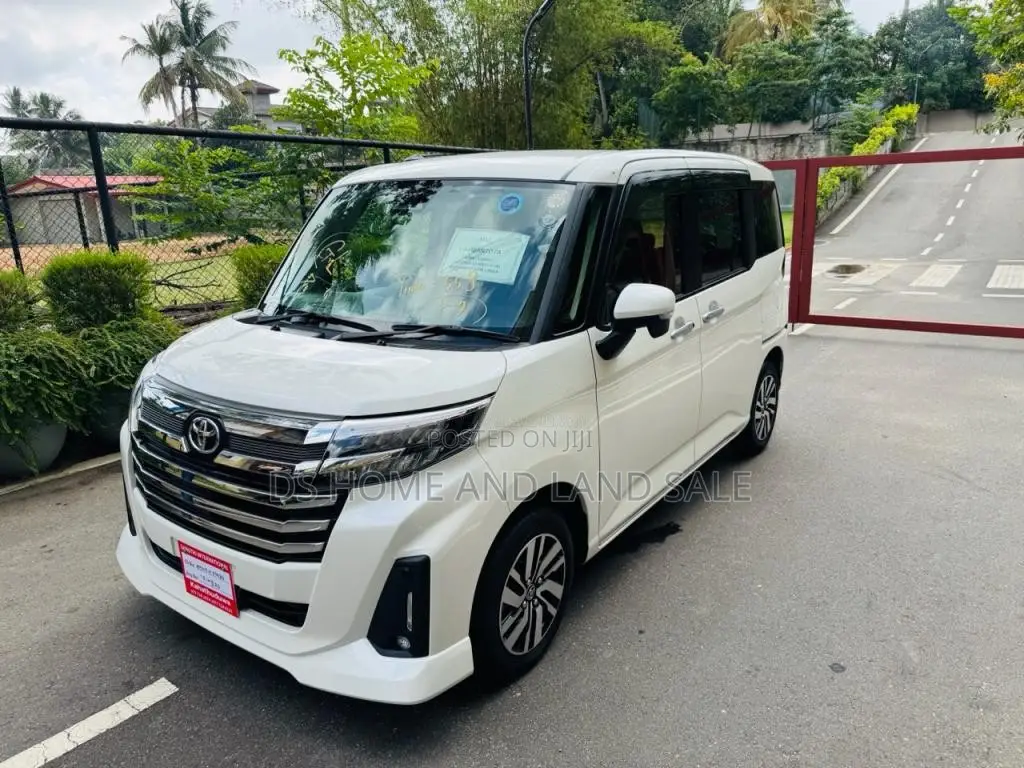 Toyota Roomy Custome G 2024 Car Brand New