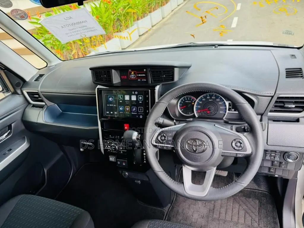 Toyota Roomy Custome G 2024 Car Brand New