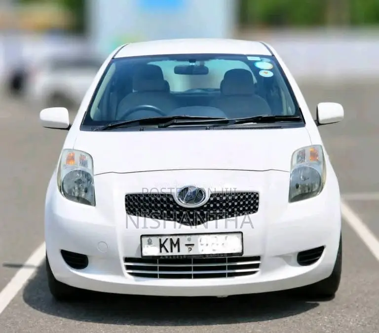 Toyota Vitz 2007 Car (Used)