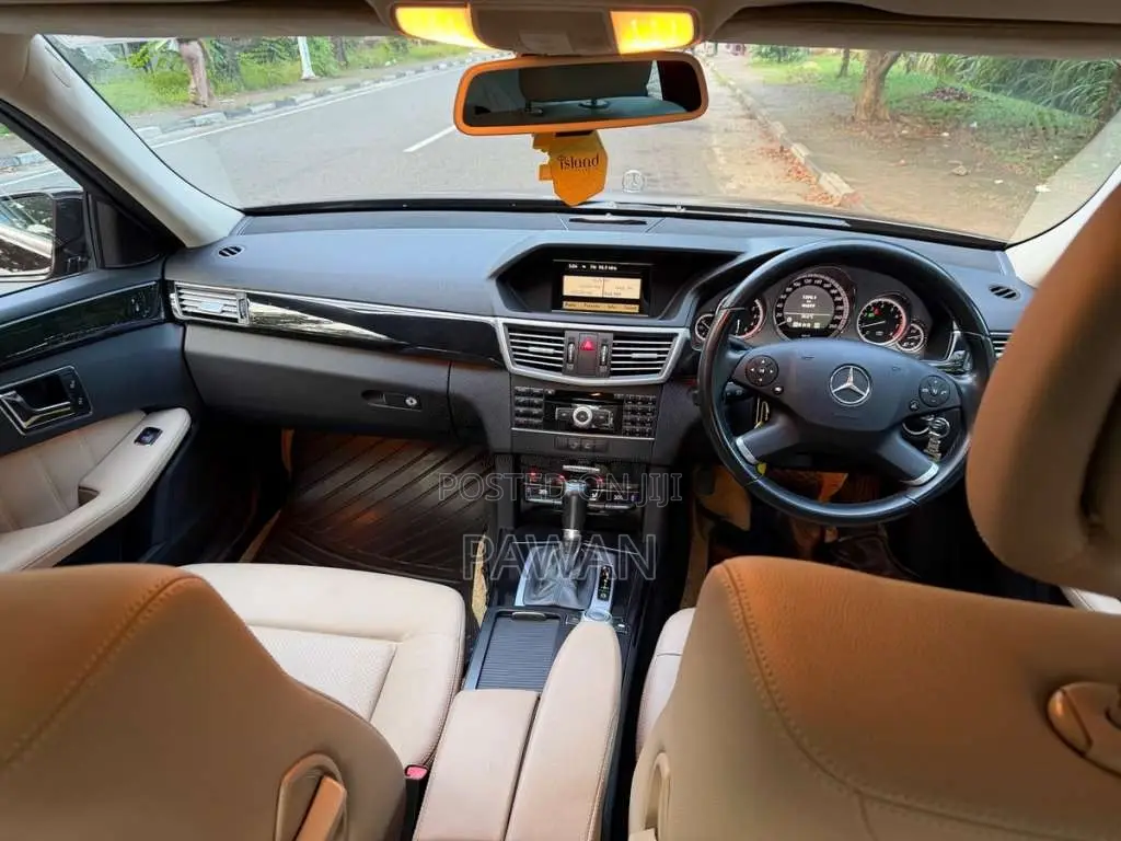 Mercedes-Benz W212 E200 2010 Car (Used)