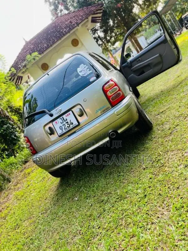Nissan March 2004 Car (Used)