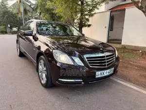 Mercedes-Benz W212 E200 2010 Car (Used)