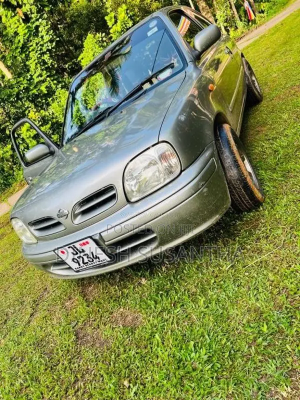 Nissan March 2004 Car (Used)