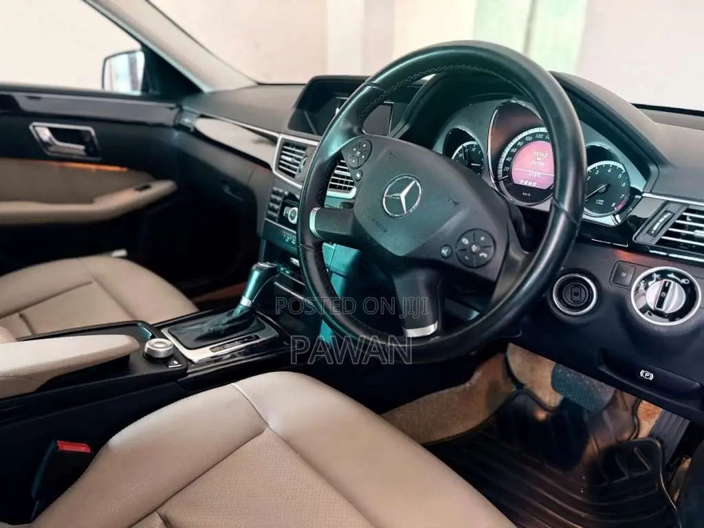 Mercedes-Benz W212 E200 2010 Car (Used)