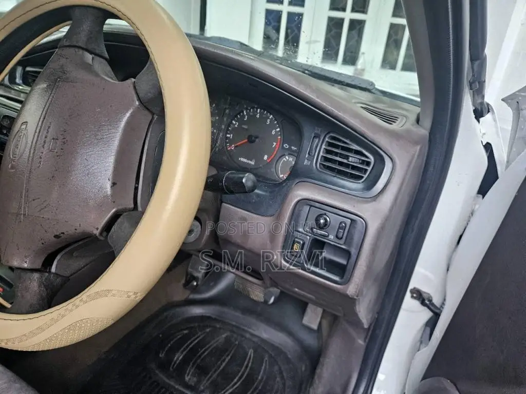 Nissan QU 14 2000 Car (Used)
