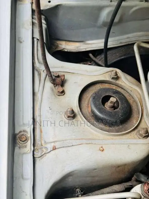 Mitsubishi Lancer 2000 Car (Used)
