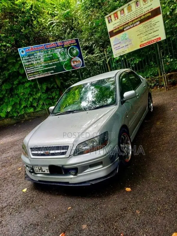 Mitsubishi Lancer 2000 Car (Used)