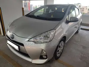 Toyota Aqua 2014 Car (Used)