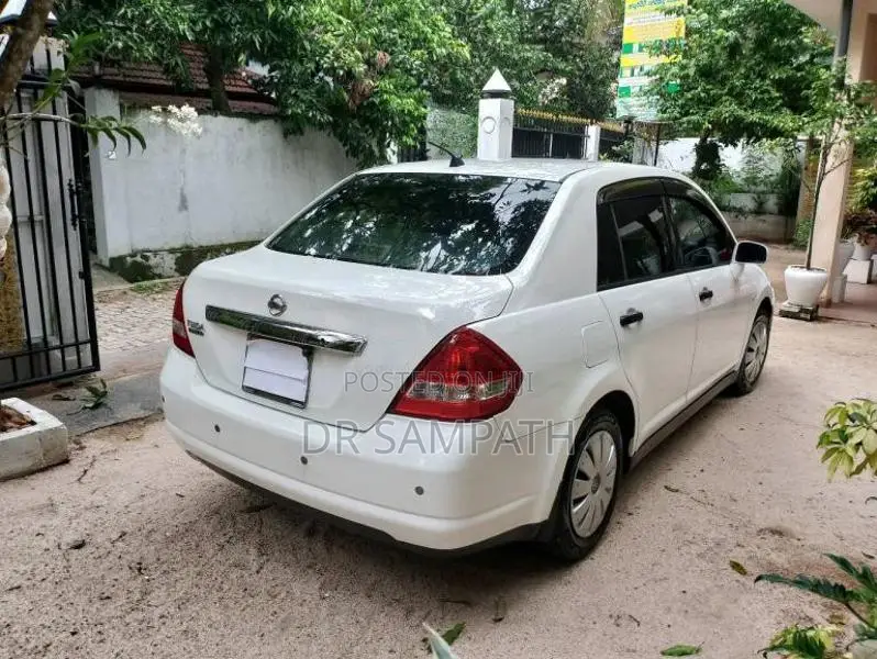 Nissan Tiida 2009 Car (Used)