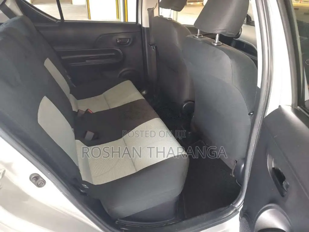 Toyota Aqua 2014 Car (Used)