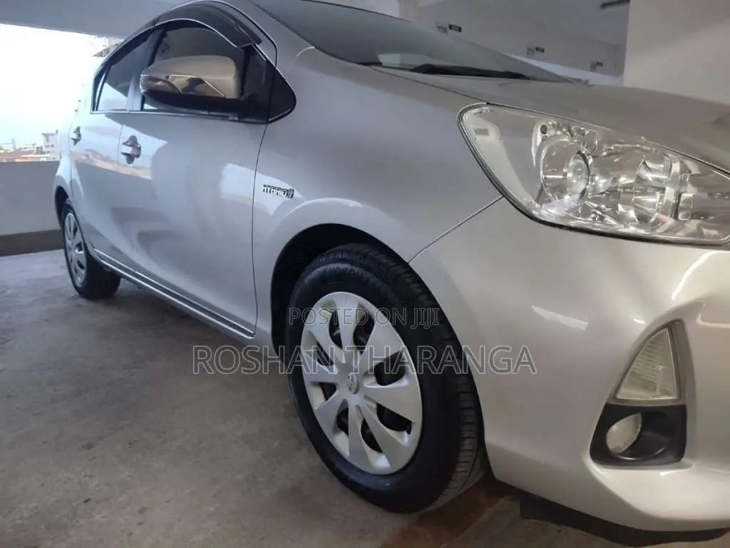 Toyota Aqua 2014 Car (Used)