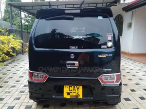 Suzuki Wagon R FZ 2018 Car (Used)