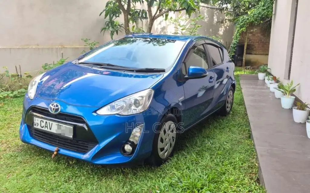 Toyota Aqua Urban G 2016 Car (Used)
