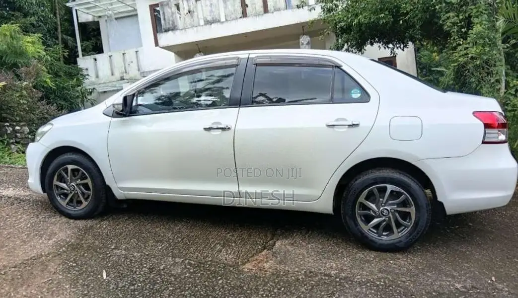 Toyota Belta 2009 Car (Used)