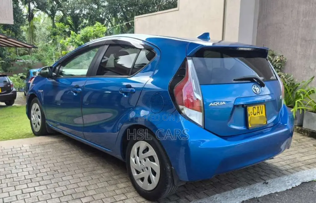 Toyota Aqua Urban G 2016 Car (Used)