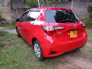 Toyota Vitz 2018 Car (Used)