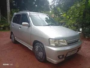 Nissan Cube 2000 Car (Used)