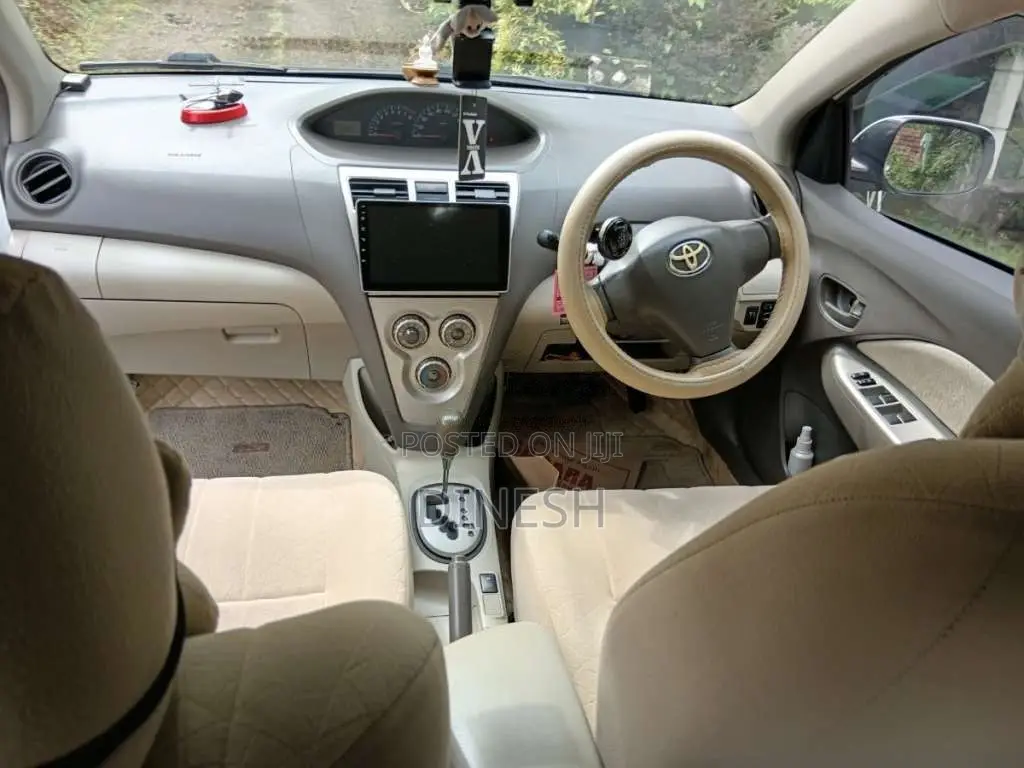 Toyota Belta 2009 Car (Used)