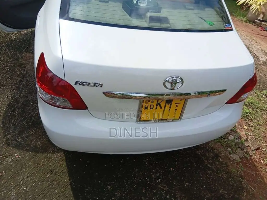 Toyota Belta 2009 Car (Used)