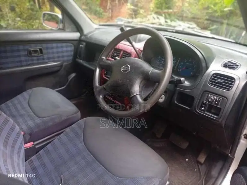 Nissan Cube 2000 Car (Used)