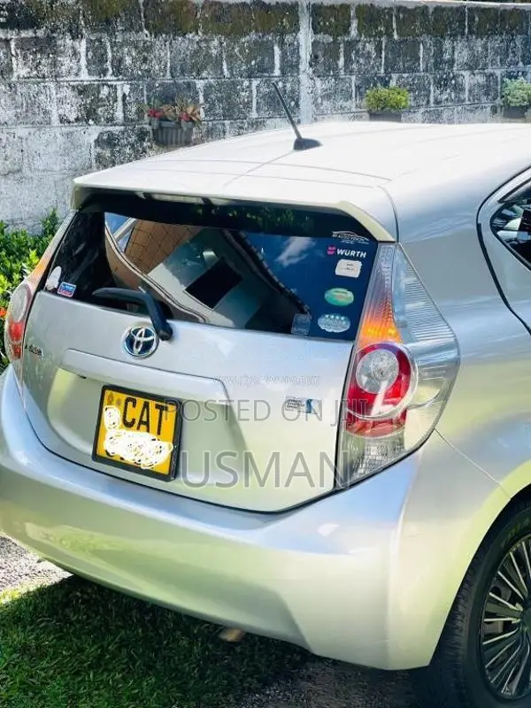 Toyota Aqua G Grade 2017 Car (Used)