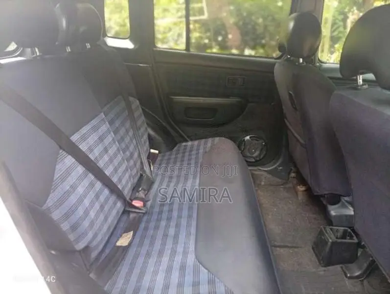 Nissan Cube 2000 Car (Used)