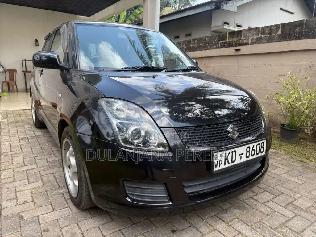Suzuki Swift 2004 Car (Used)