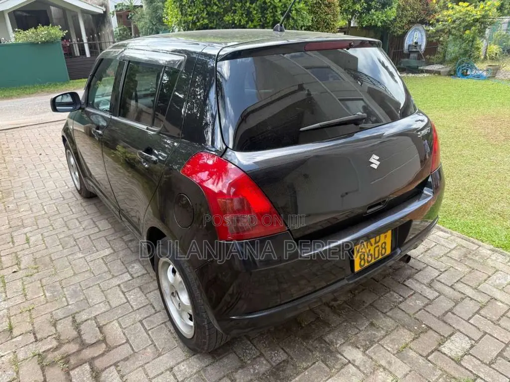 Suzuki Swift 2004 Car (Used)