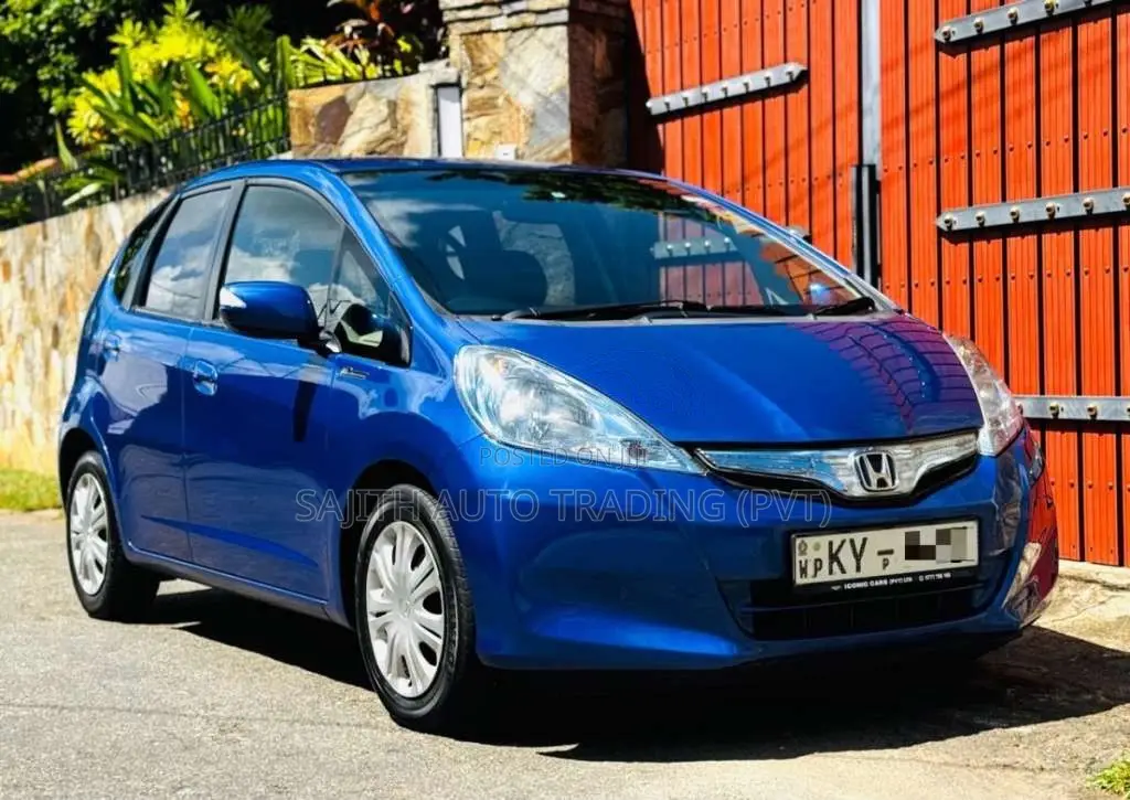 Honda Fit GP1 2013 Car (Used)