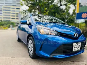 Toyota Vitz 2015 Car (Used)