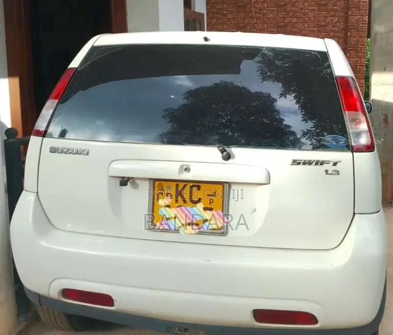 Suzuki Swift 2006 Car (Used)