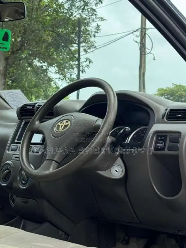 Toyota AVANZA 2010 Car (Used)