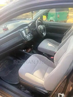 Toyota Axio 2016 Car (Used)