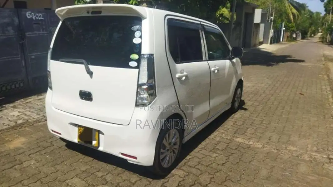Suzuki Wagon R FZ 2015 Car (Used)