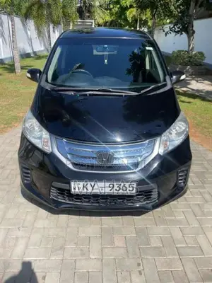 Honda Freed Gp3 2014 Car (Used)