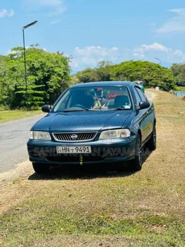 Nissan FB15 2003 Car (Used)