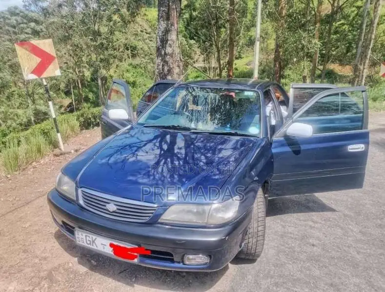 Toyota Corona 2000 Car (Used)
