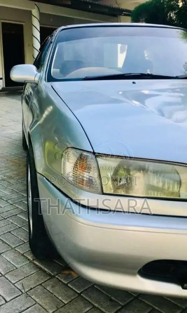 Toyota Sprinter 2000 Car (Used)