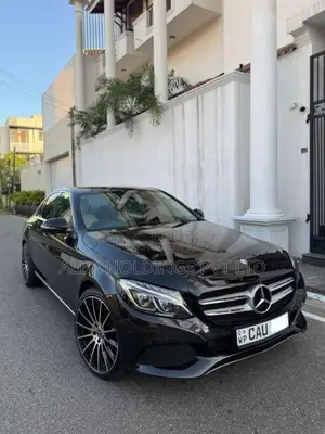 Mercedes-Benz C350e AMG Premium Plus 2017 Car (Used)